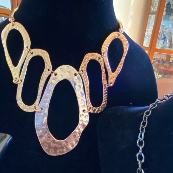 Everything must go sale - Picture 3 of 12